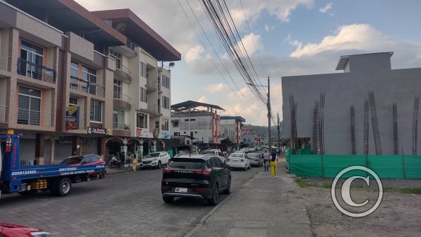 Av Gonzalez Suarez near E45