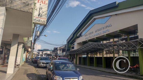 Calle Angel Manzano and Av Francisco de Orellana