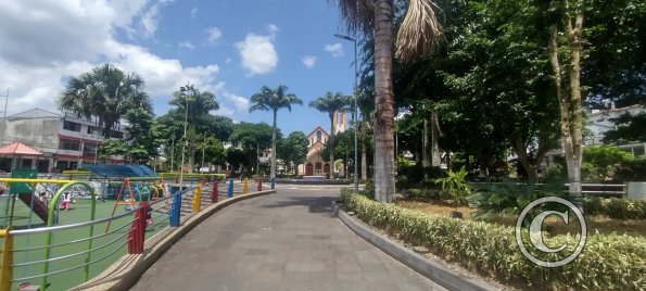 Parque Central from 9 de Octubre (2)