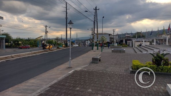 Plaza Civica Heroes del Cenepa at E45 and Alpayacu