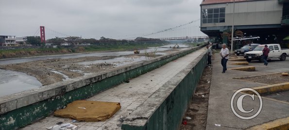 Malecon - awful, ugly, dirty, public urination