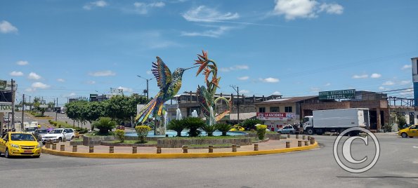 Av Unidad Nacional and Av Policia Nacional