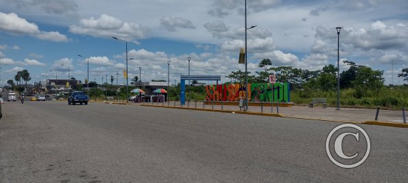 Av Unidad Nacional road site park