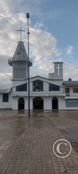 Iglesia San Francisco at Girasoles and Zamora