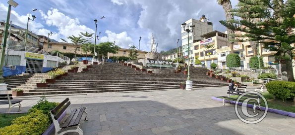 Plaza Micaela Bastidas at Av Elias near Pasaje Carmelitas (4)