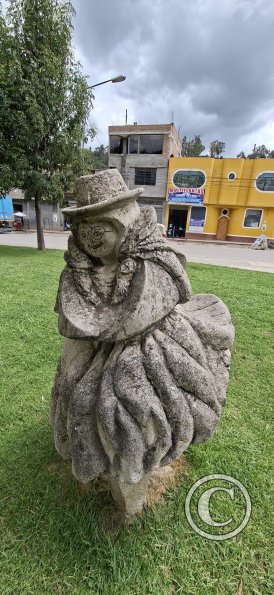 monument in the riverside park (7)