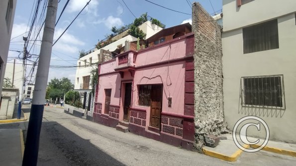 Calle Alfonso Ugarte y Pasaje Saenz Pena