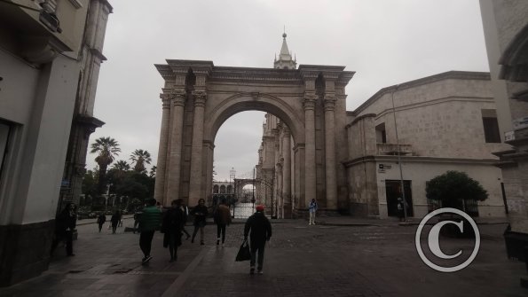 Calle Mercaderes near the Plaza de Armas (2)