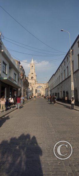 Calle San Agustin looking toward the Plaza de Armas