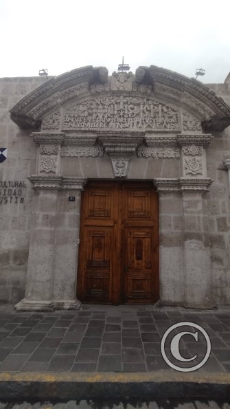 Calle Santa Catalina near the Plaza de Armas (2)