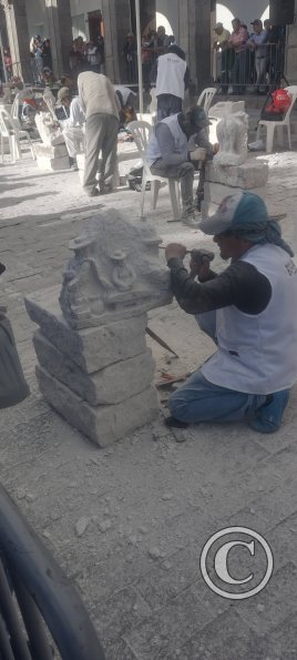 Plaza de Armas, exhibition, carving sillar (3)