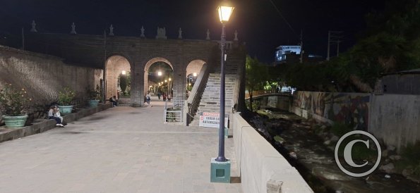 Arco de Alameda de la Independencia on Av Carmel Alto (2)
