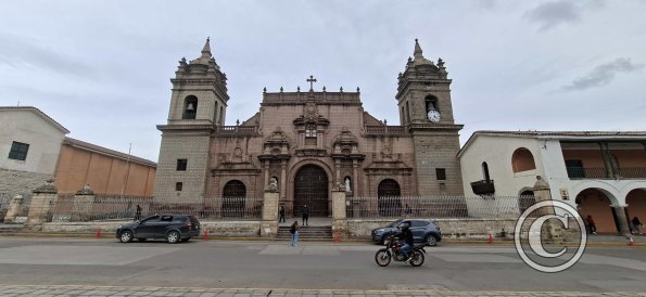 Catedral de Huamanga at the Plaza de Armas