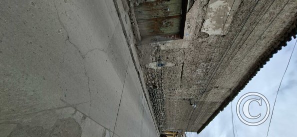 Very old wall on 2 de Mayo