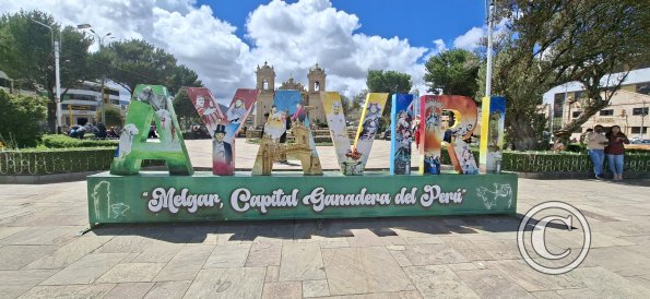 City name sign in the Plaza de Armas (2)