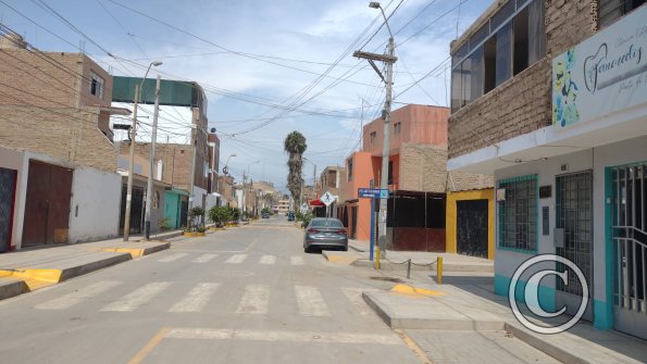 Calle Nogales y Av. Santa Rosalia