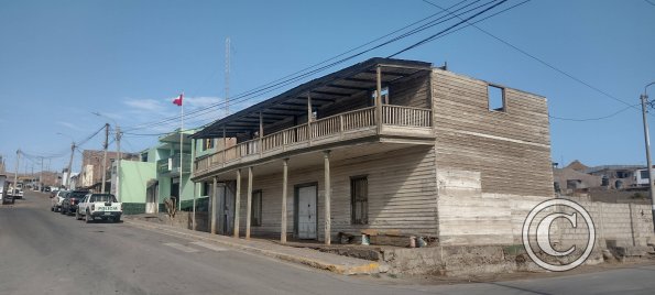 Old building at Calle Arequipa y Calle Miguel Grau