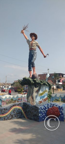 Town entrance-Av. Centenario y Carretera Panamericana