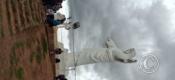 Along a trail UP to Christo Blanco statue and viewpoint (5)