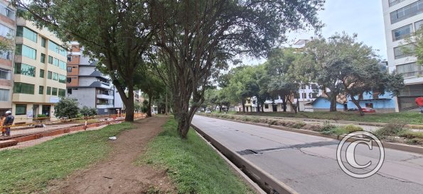 Av 28 de Julio and Pasaje Las Magnolias