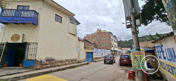 Calle De la Raza (2)
