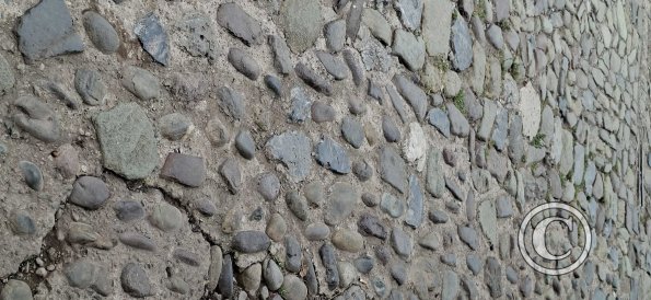 Cobblestone road, very uncomfortable to walk on