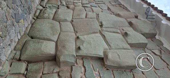 Inca wall on Pasaje Inka Roq'a (3)