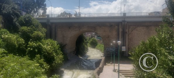 View of Puente Centenario from a plazuela near Calle Real