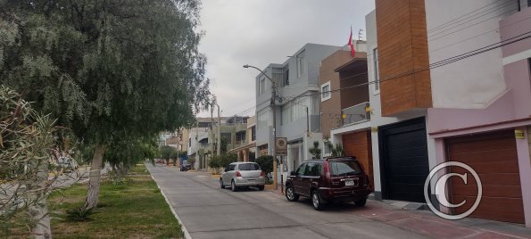 Calle Peru from Av. Mariano Lino Urquieta