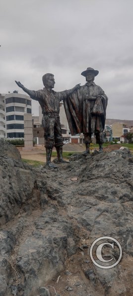 Malecon Costanera statues near Calle Las Rocas (3)