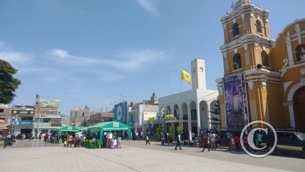 Calle 28 de Julio alongside the Plaza de Armas