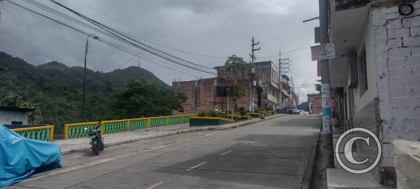 Av. Zucheti looking toward Jiron Ayacucho