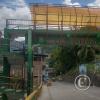 Pedestrian overpass over Av. Chanchamayo