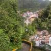Stairs down from Av. Circunvalacion to Pasaje Las Acacias