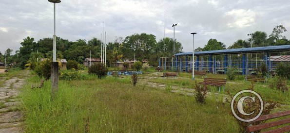 Parque at Calle 12 de Octubre and Calle Jose Mirayar (4)