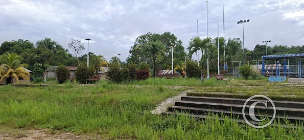 Parque at Calle 12 de Octubre and Calle Jose Mirayari