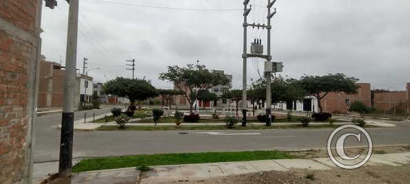 Alameda Real, park at Calle F and Calle B