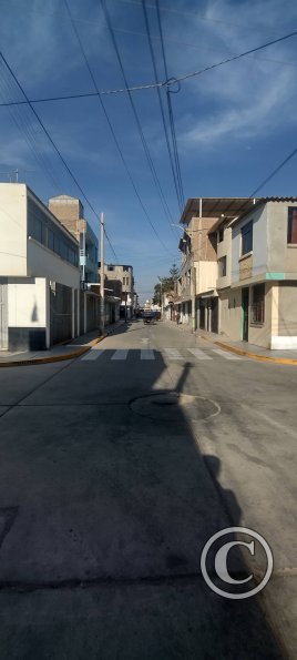 Los Unidos and Los Geranios (2)