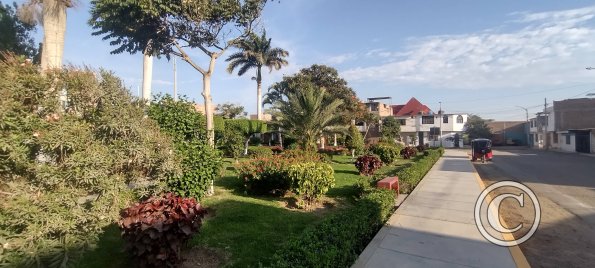 Park at Francisco de Zela and Hipolito Unanue (2)