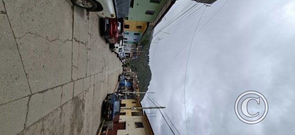 Av 9 de Octubre from Jiron Ica