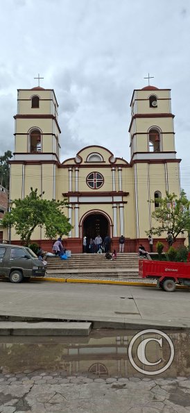 Iglesia Matriz at Parque De Pueblo Viejo