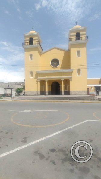 Iglesia Matríz San Pedro - Plaza de Armas