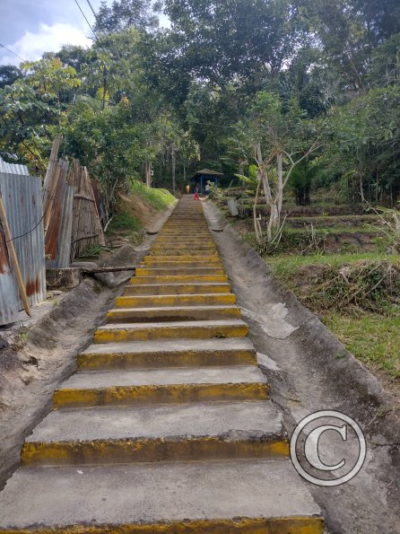 Stairs between via de Evitamiento Tahuishco y Mirador Tahuishco (3)