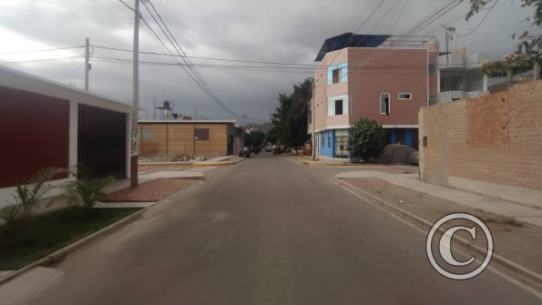 Calle Los Geranios in Urbanizacion Amaprovi