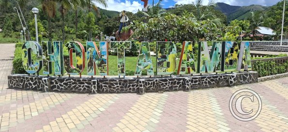 City name sign in Parque de Chontabamba (2)