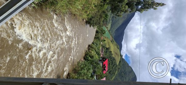 Rio Chontabamba from the bridge (2)