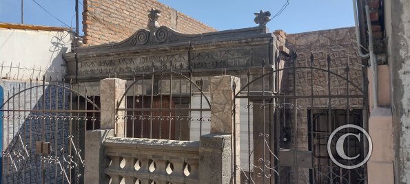 Calle Progreso - a very old house