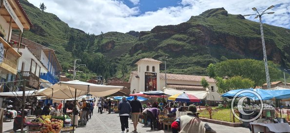 Plaza de Armas Calle San Francisco and Calle Cusco (3)