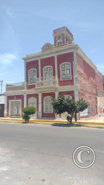 Av. Jose de San Martin y Calle Manuel Pardo