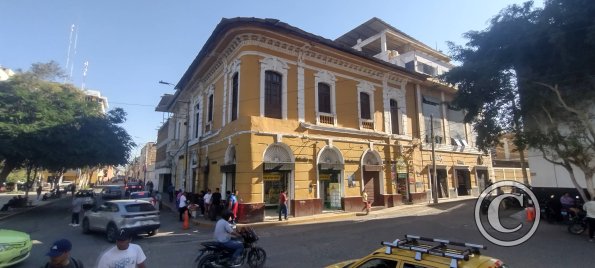 Calle Tacna at Jr. Huancavelica